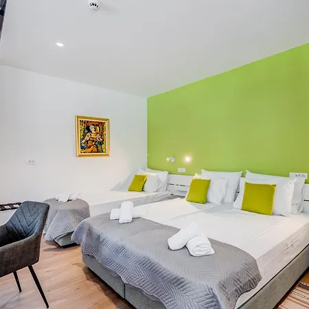 Pomak Luxury 4* Split