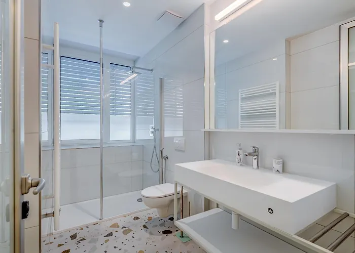 Pomak Luxury 4* Split